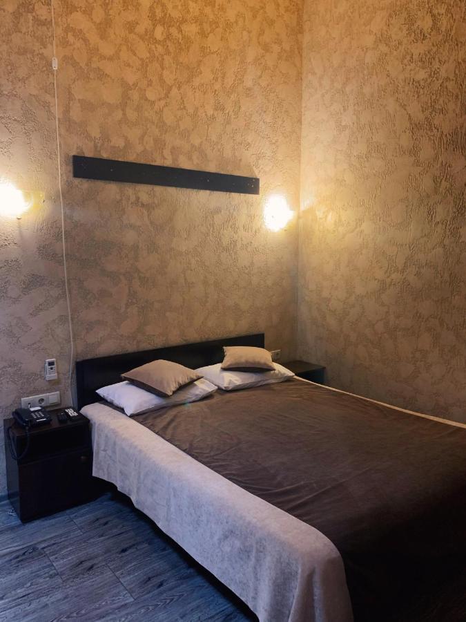 Hotel Fortuna Lviv Ngoại thất bức ảnh