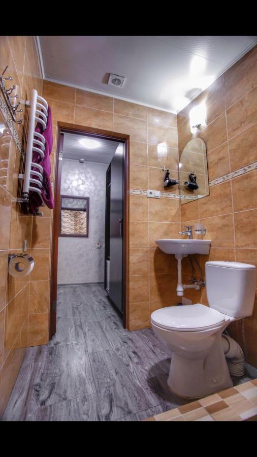 Hotel Fortuna Lviv Ngoại thất bức ảnh